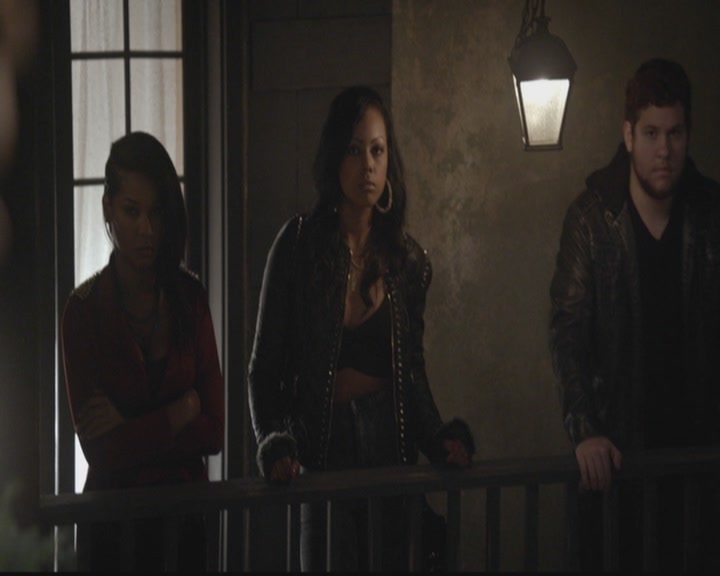 VampireDiariesWorld-dot-org_TheOriginals1x12DanceBackFromTheGrave2051.jpg