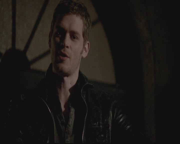 VampireDiariesWorld-dot-org_TheOriginals1x12DanceBackFromTheGrave2069.jpg