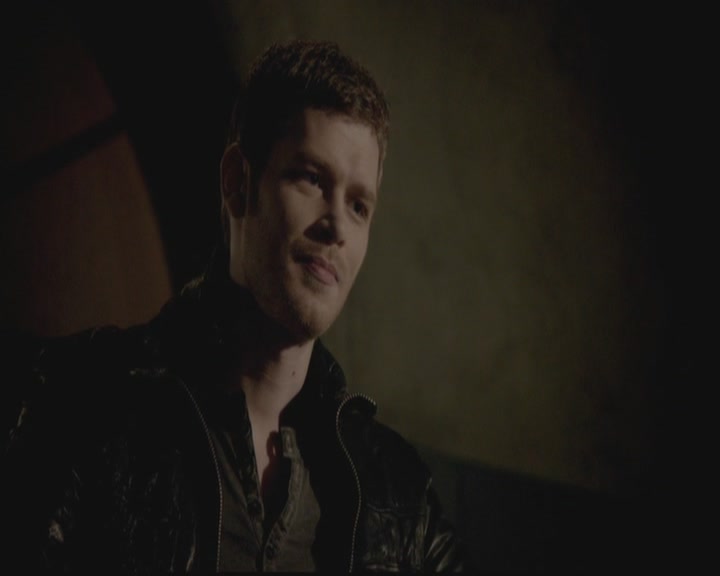 VampireDiariesWorld-dot-org_TheOriginals1x12DanceBackFromTheGrave2072.jpg