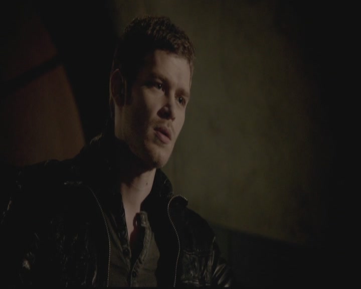 VampireDiariesWorld-dot-org_TheOriginals1x12DanceBackFromTheGrave2073.jpg