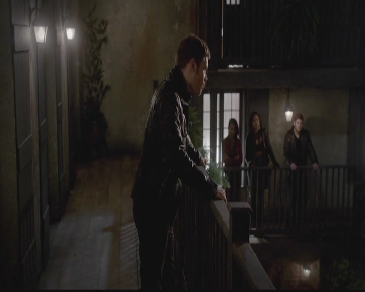 VampireDiariesWorld-dot-org_TheOriginals1x12DanceBackFromTheGrave2080.jpg