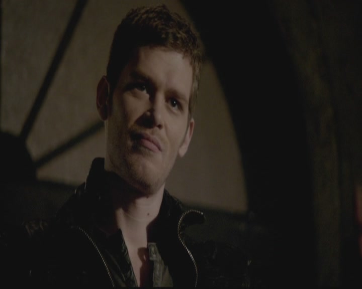 VampireDiariesWorld-dot-org_TheOriginals1x12DanceBackFromTheGrave2096.jpg