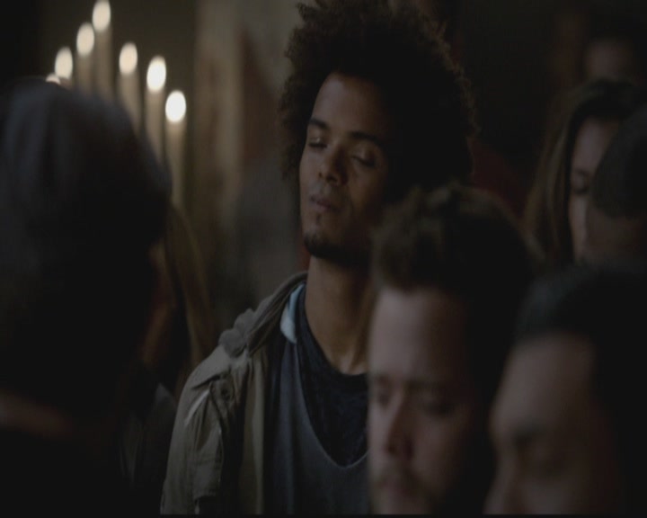VampireDiariesWorld-dot-org_TheOriginals1x12DanceBackFromTheGrave2123.jpg