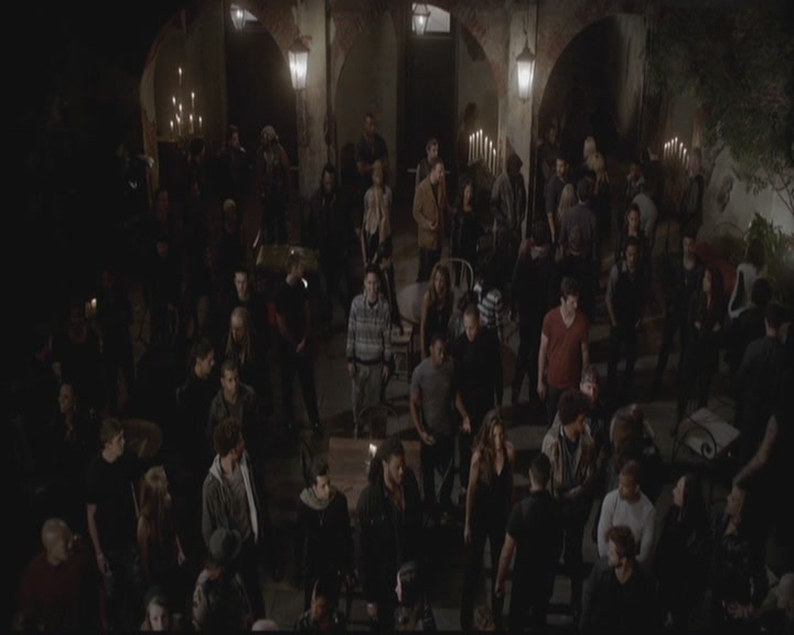 VampireDiariesWorld-dot-org_TheOriginals1x12DanceBackFromTheGrave2139.jpg