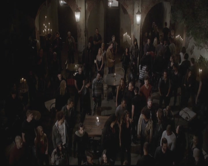 VampireDiariesWorld-dot-org_TheOriginals1x12DanceBackFromTheGrave2141.jpg