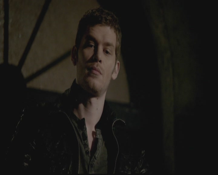 VampireDiariesWorld-dot-org_TheOriginals1x12DanceBackFromTheGrave2149.jpg
