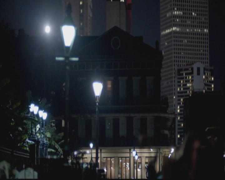 VampireDiariesWorld-dot-org_TheOriginals1x12DanceBackFromTheGrave2150.jpg