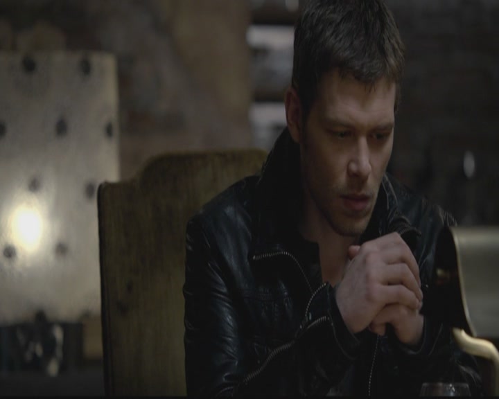 VampireDiariesWorld-dot-org_TheOriginals1x12DanceBackFromTheGrave2232.jpg