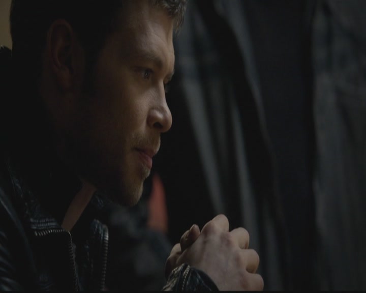 VampireDiariesWorld-dot-org_TheOriginals1x12DanceBackFromTheGrave2237.jpg