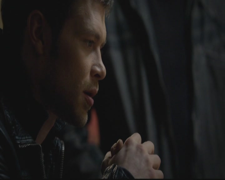 VampireDiariesWorld-dot-org_TheOriginals1x12DanceBackFromTheGrave2238.jpg