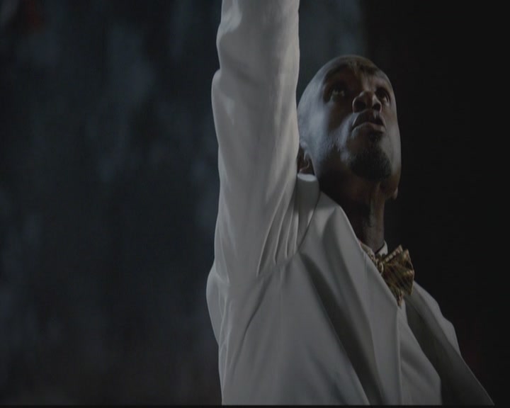 VampireDiariesWorld-dot-org_TheOriginals1x12DanceBackFromTheGrave2264.jpg