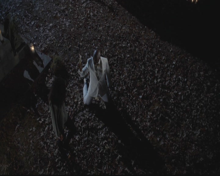 VampireDiariesWorld-dot-org_TheOriginals1x12DanceBackFromTheGrave2280.jpg
