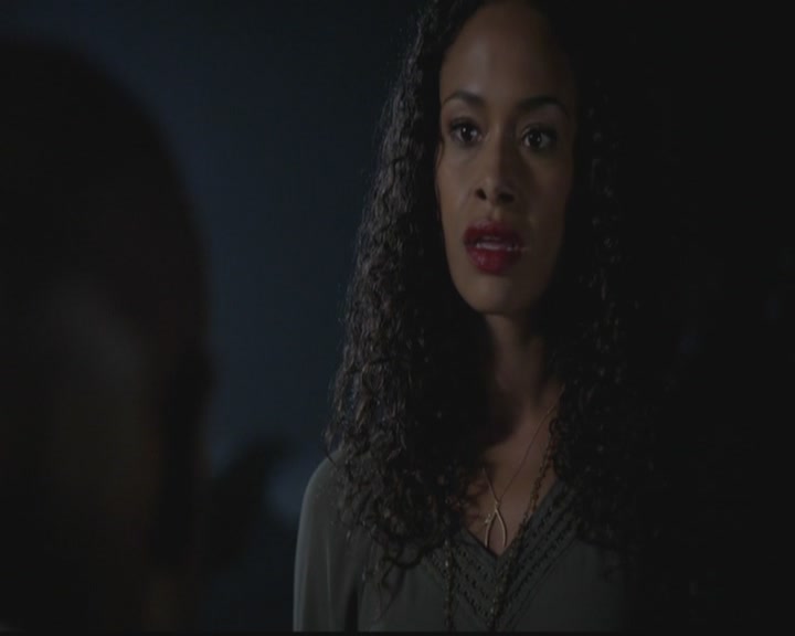 VampireDiariesWorld-dot-org_TheOriginals1x12DanceBackFromTheGrave2283.jpg