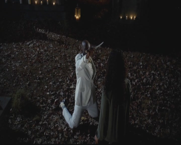 VampireDiariesWorld-dot-org_TheOriginals1x12DanceBackFromTheGrave2290.jpg