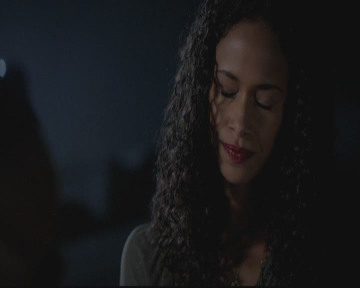 VampireDiariesWorld-dot-org_TheOriginals1x12DanceBackFromTheGrave2294.jpg