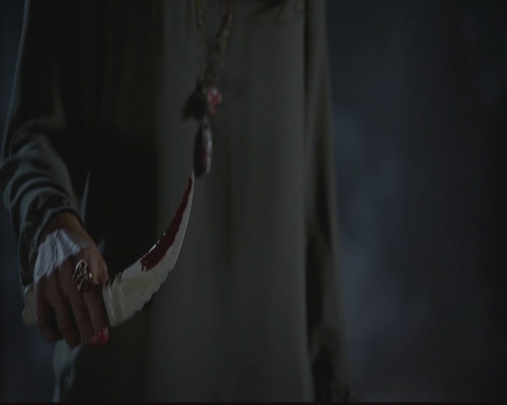 VampireDiariesWorld-dot-org_TheOriginals1x12DanceBackFromTheGrave2314.jpg