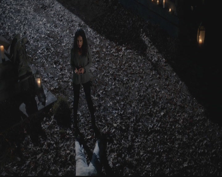 VampireDiariesWorld-dot-org_TheOriginals1x12DanceBackFromTheGrave2321.jpg