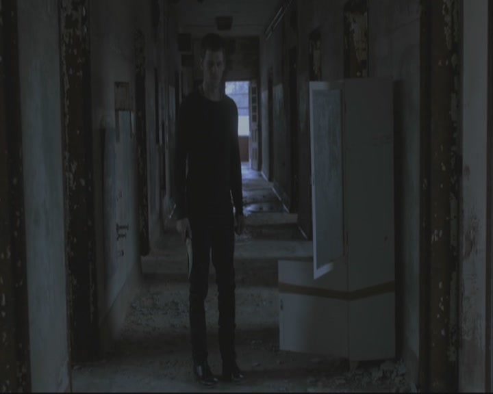 VampireDiariesWorld-dot-org_TheOriginals1x14LongWayBackFromHell-deletedscene0022.jpg