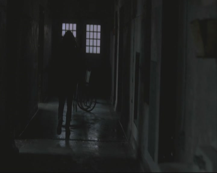 VampireDiariesWorld-dot-org_TheOriginals1x14LongWayBackFromHell-deletedscene0047.jpg