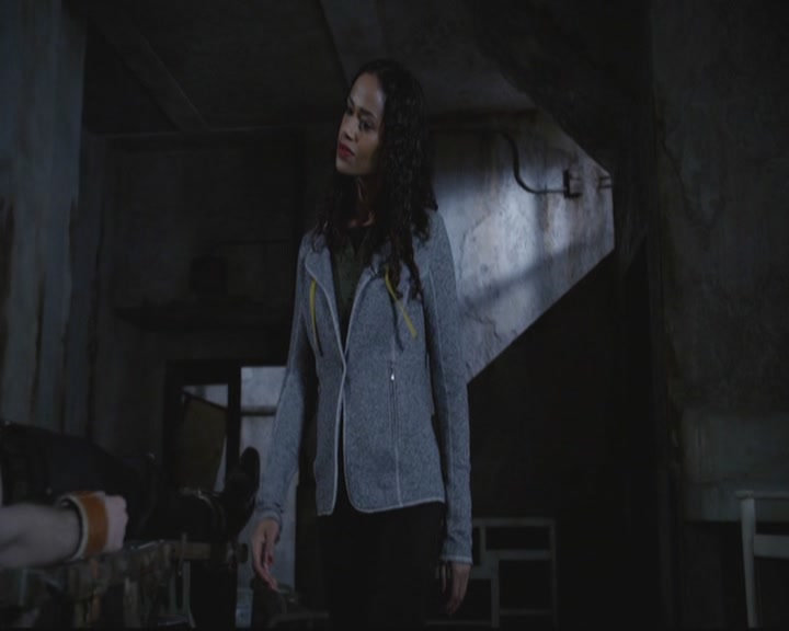 VampireDiariesWorld-dot-org_TheOriginals1x4LongWayBackFromHell0163.jpg