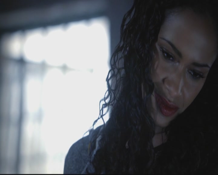 VampireDiariesWorld-dot-org_TheOriginals1x4LongWayBackFromHell0166.jpg