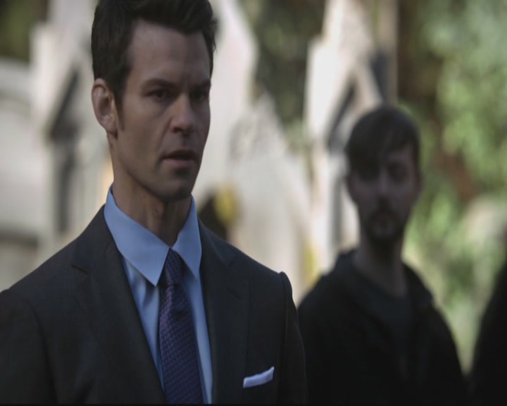 VampireDiariesWorld-dot-org_TheOriginals1x4LongWayBackFromHell0216.jpg