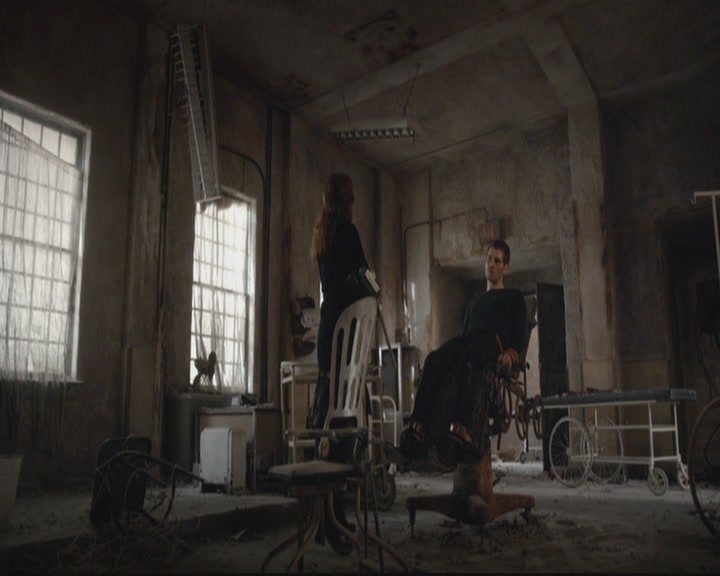 VampireDiariesWorld-dot-org_TheOriginals1x4LongWayBackFromHell0751.jpg