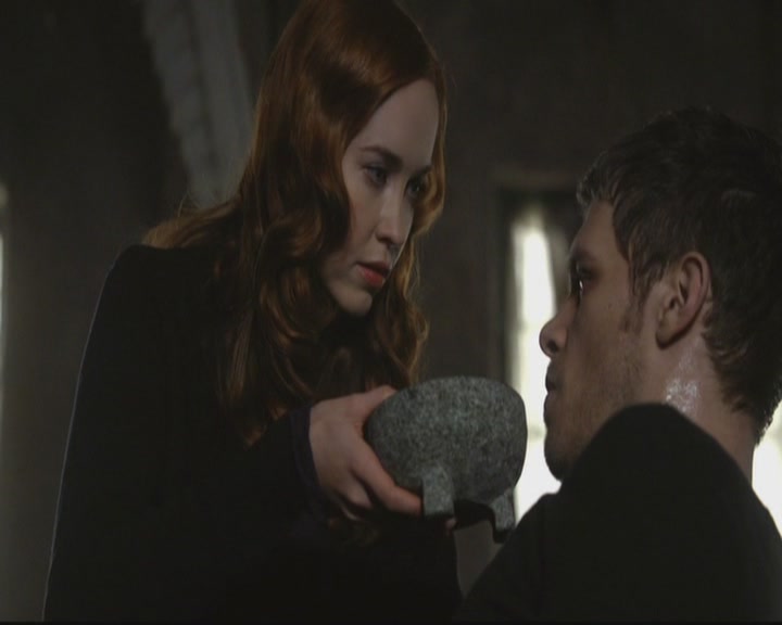VampireDiariesWorld-dot-org_TheOriginals1x4LongWayBackFromHell0775.jpg