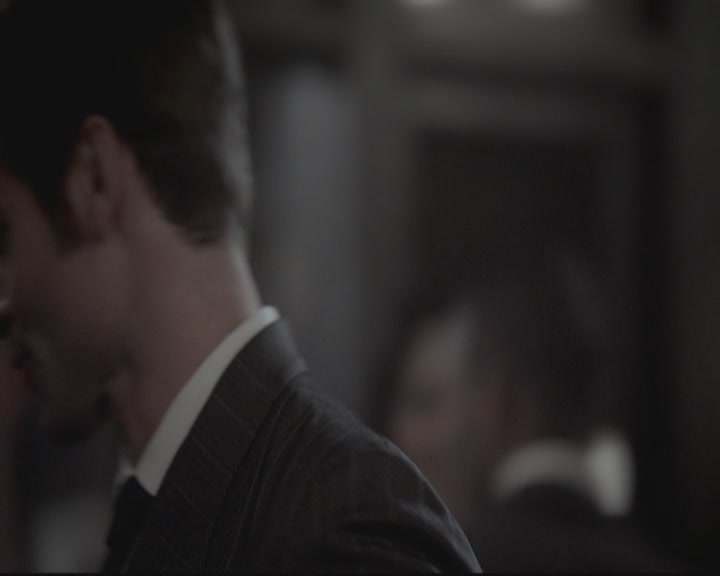 VampireDiariesWorld-dot-org_TheOriginals1x4LongWayBackFromHell1396.jpg