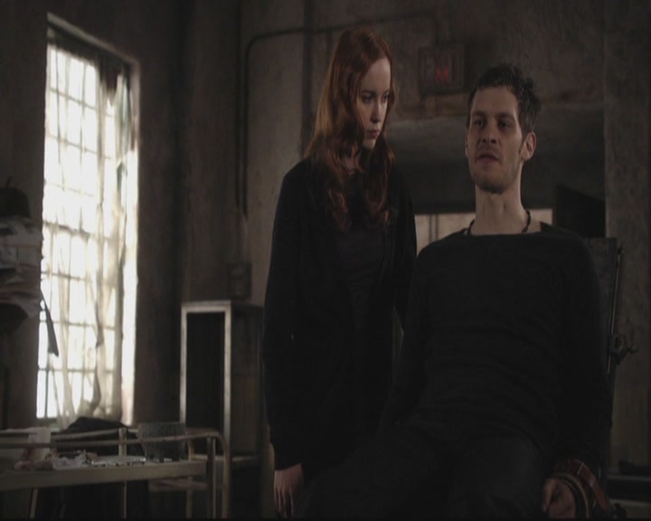 VampireDiariesWorld-dot-org_TheOriginals1x4LongWayBackFromHell1612.jpg