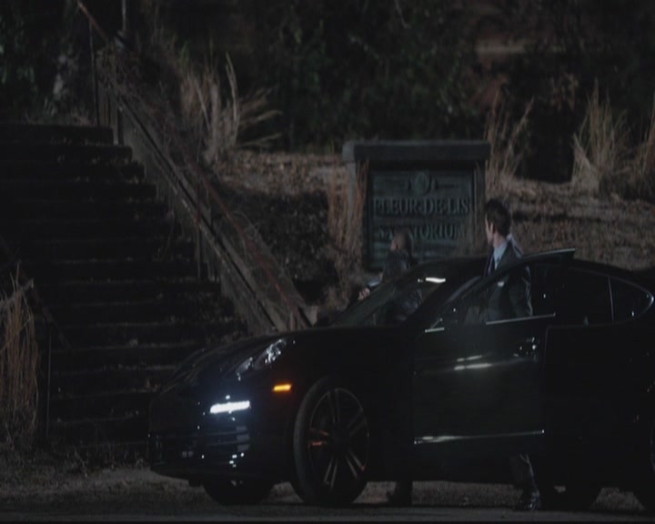 VampireDiariesWorld-dot-org_TheOriginals1x4LongWayBackFromHell2049.jpg