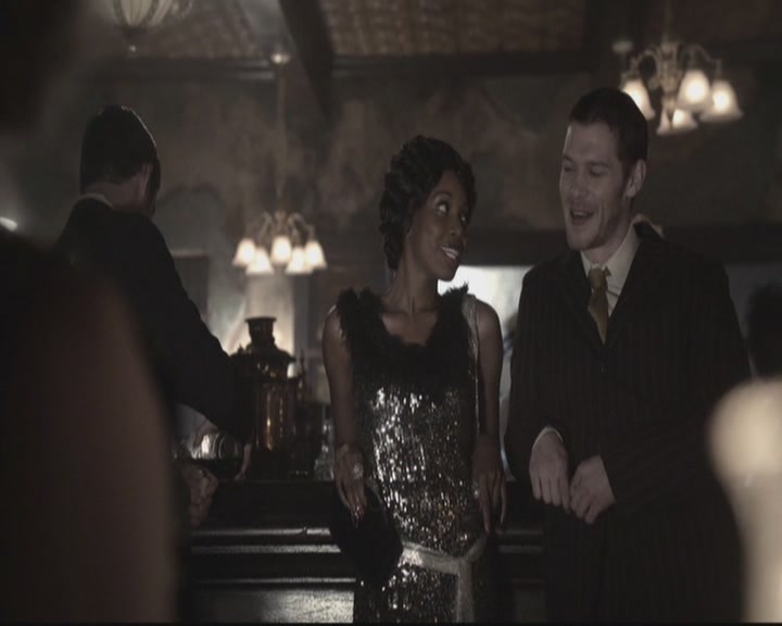 VampireDiariesWorld-dot-org_TheOriginals1x15LeGrandGuignol0072.jpg