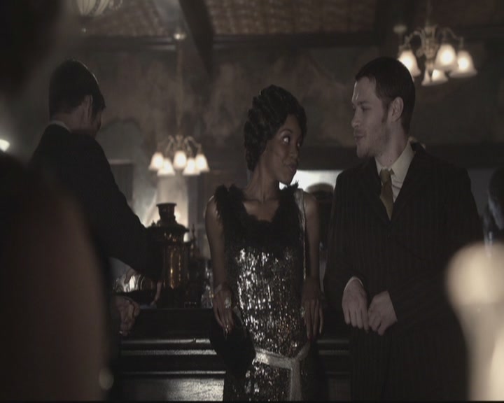 VampireDiariesWorld-dot-org_TheOriginals1x15LeGrandGuignol0073.jpg