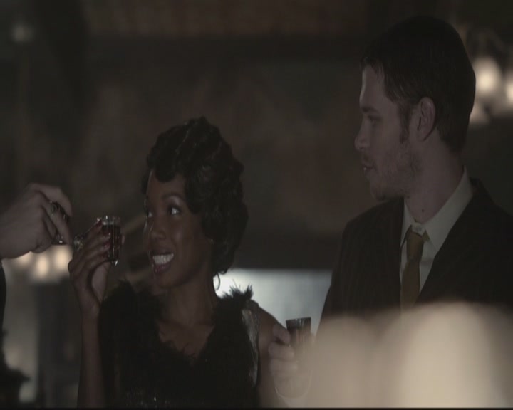 VampireDiariesWorld-dot-org_TheOriginals1x15LeGrandGuignol0080.jpg