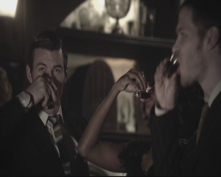 VampireDiariesWorld-dot-org_TheOriginals1x15LeGrandGuignol0084.jpg