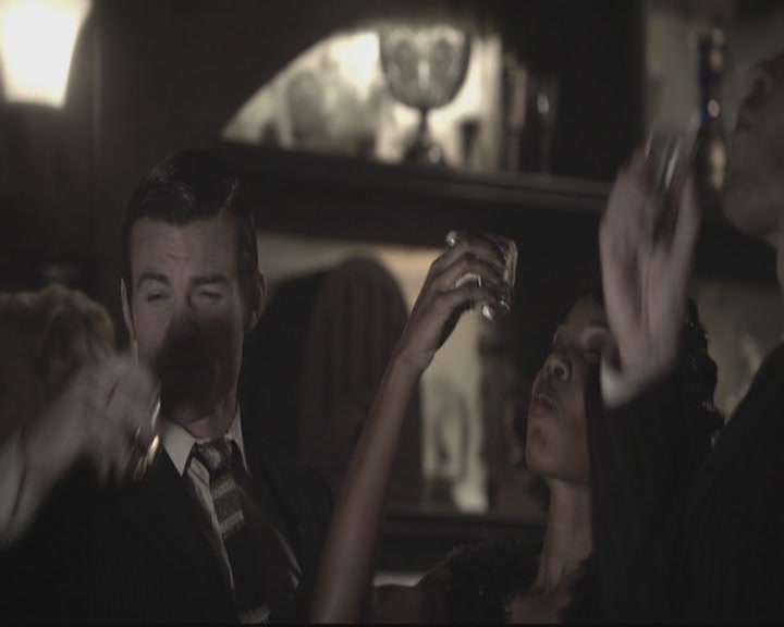 VampireDiariesWorld-dot-org_TheOriginals1x15LeGrandGuignol0085.jpg
