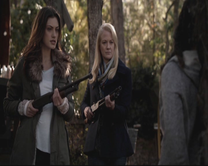 VampireDiariesWorld-dot-org_TheOriginals1x15LeGrandGuignol0311.jpg