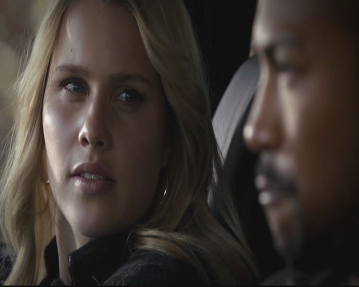 VampireDiariesWorld-dot-org_TheOriginals1x15LeGrandGuignol0622.jpg