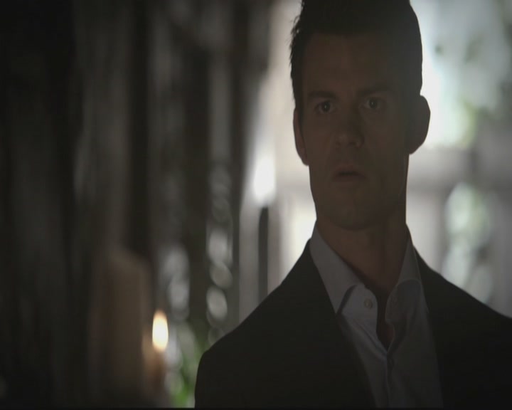 VampireDiariesWorld-dot-org_TheOriginals1x15LeGrandGuignol0684.jpg
