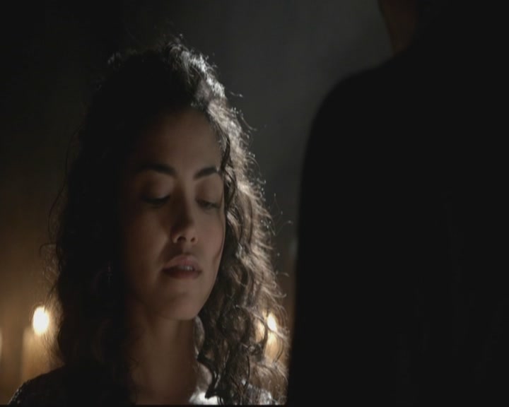 VampireDiariesWorld-dot-org_TheOriginals1x15LeGrandGuignol0700.jpg