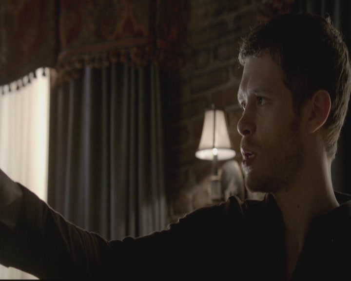 VampireDiariesWorld-dot-org_TheOriginals1x15LeGrandGuignol1216.jpg