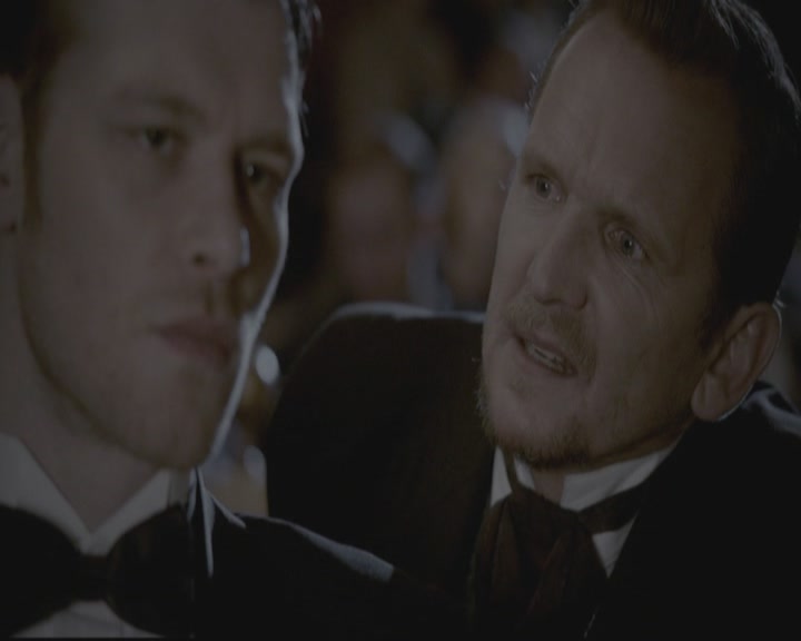VampireDiariesWorld-dot-org_TheOriginals1x15LeGrandGuignol1709.jpg
