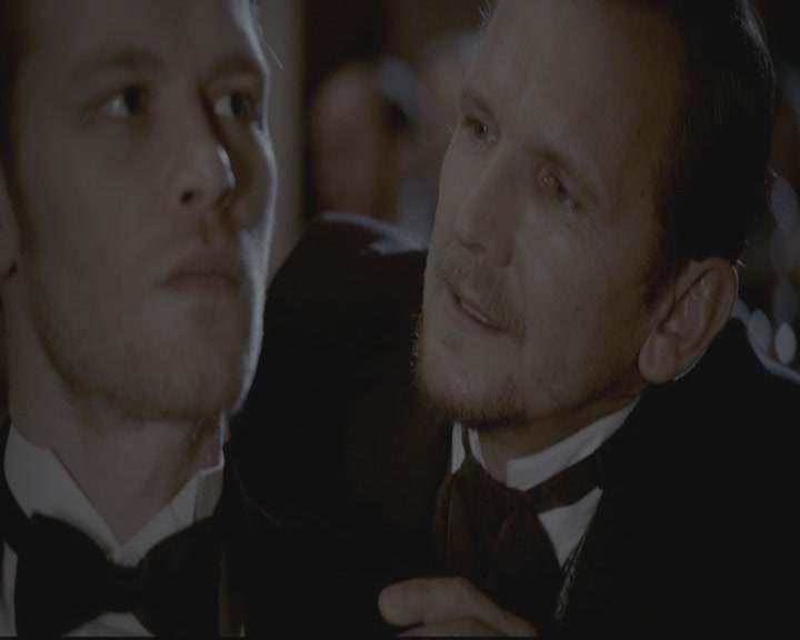 VampireDiariesWorld-dot-org_TheOriginals1x15LeGrandGuignol1717.jpg VampireDiariesWorld-dot-org_TheOriginals1x15LeGrandGuignol1717.jpg