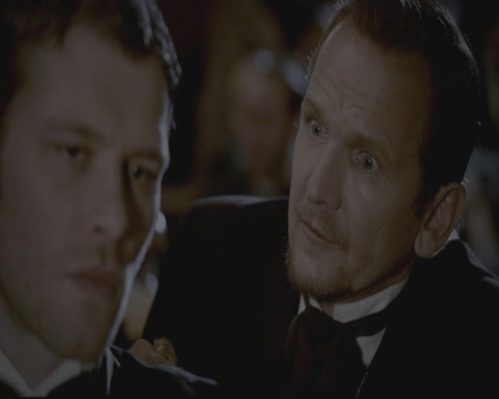 VampireDiariesWorld-dot-org_TheOriginals1x15LeGrandGuignol1768.jpg