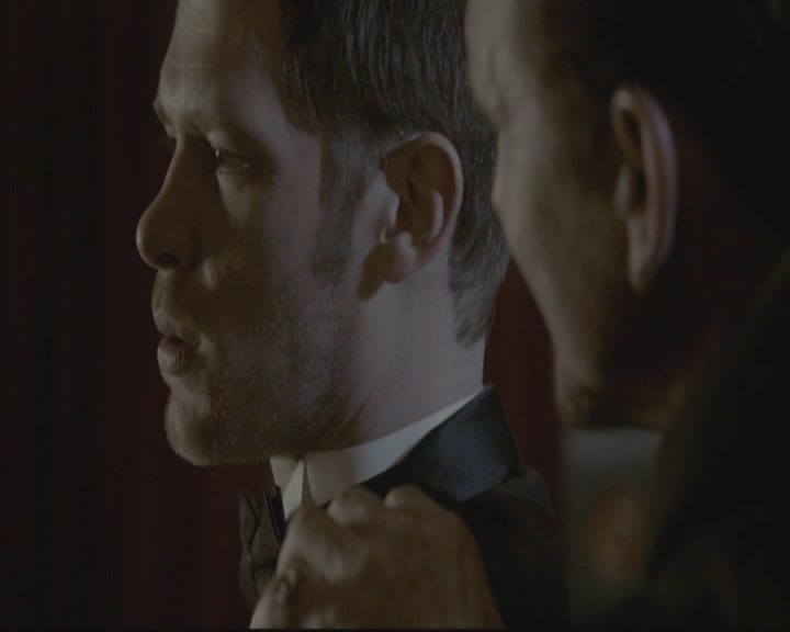 VampireDiariesWorld-dot-org_TheOriginals1x15LeGrandGuignol1776.jpg