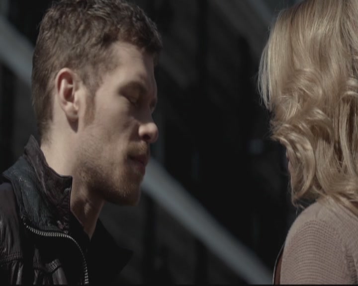 VampireDiariesWorld-dot-org_TheOriginals1x15LeGrandGuignol1908.jpg