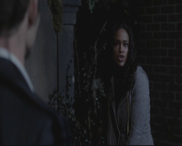 VampireDiariesWorld-dot-org_TheOriginals1x15LeGrandGuignol1957.jpg