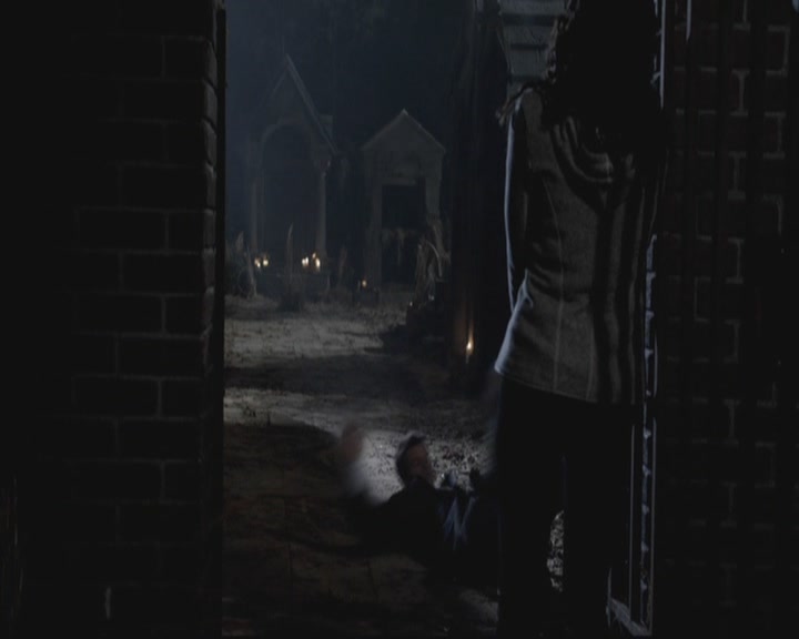 VampireDiariesWorld-dot-org_TheOriginals1x15LeGrandGuignol1969.jpg
