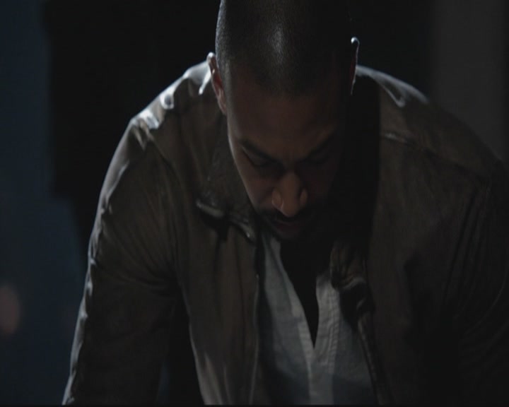 VampireDiariesWorld-dot-org_TheOriginals1x15LeGrandGuignol1992.jpg