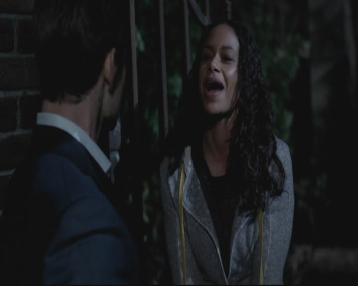 VampireDiariesWorld-dot-org_TheOriginals1x15LeGrandGuignol2047.jpg